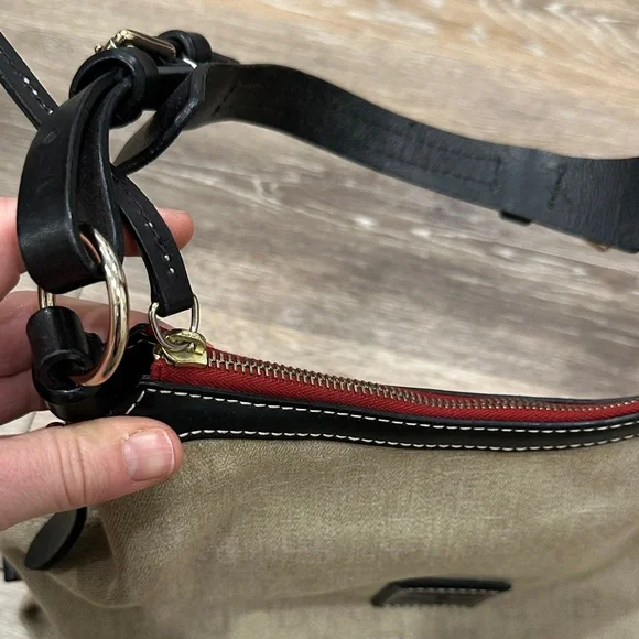 Dooney & Bourke Beige and Black Shoulder Bag - Picture 11 of 16